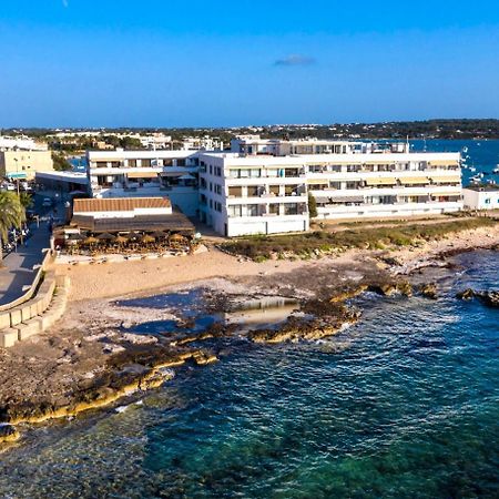 Apartamentos El Puerto, La Savina La Savina  Bagian luar foto