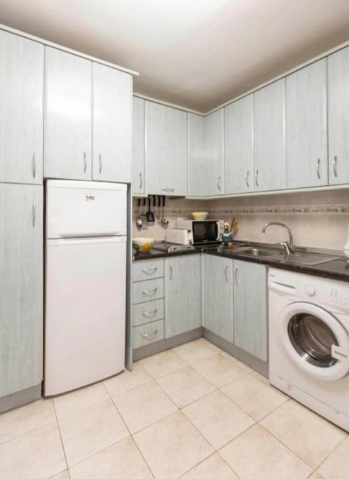 Apartamentos El Puerto, La Savina La Savina  Bagian luar foto